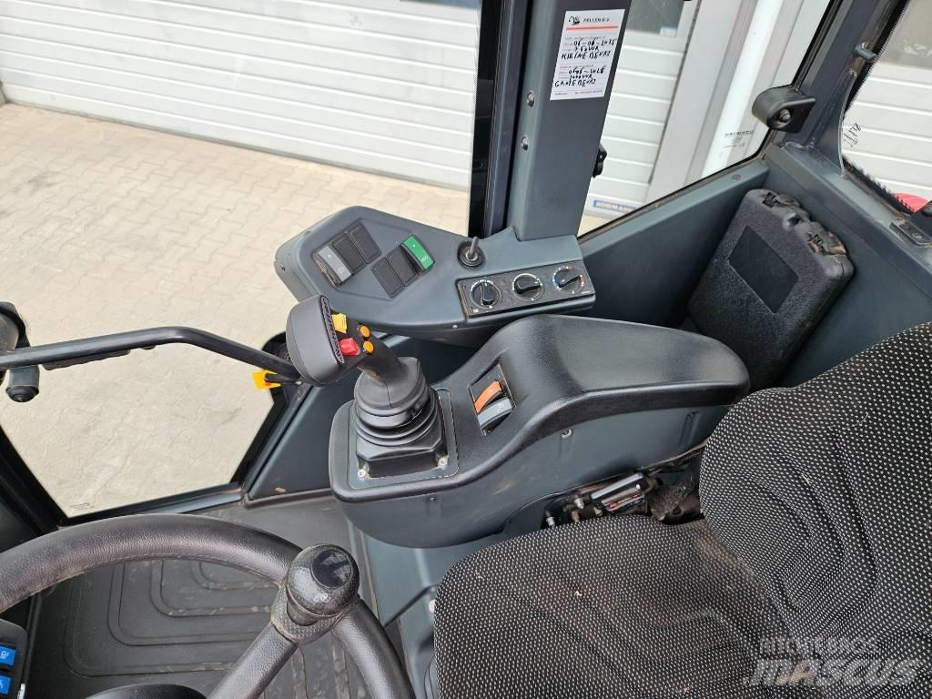 Schäffer 6680Z-II Utovarivači na kotačima