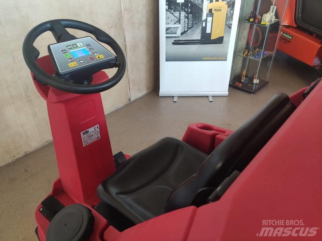 RCM GIGA Strojevi za čiščenje i ribanje podova