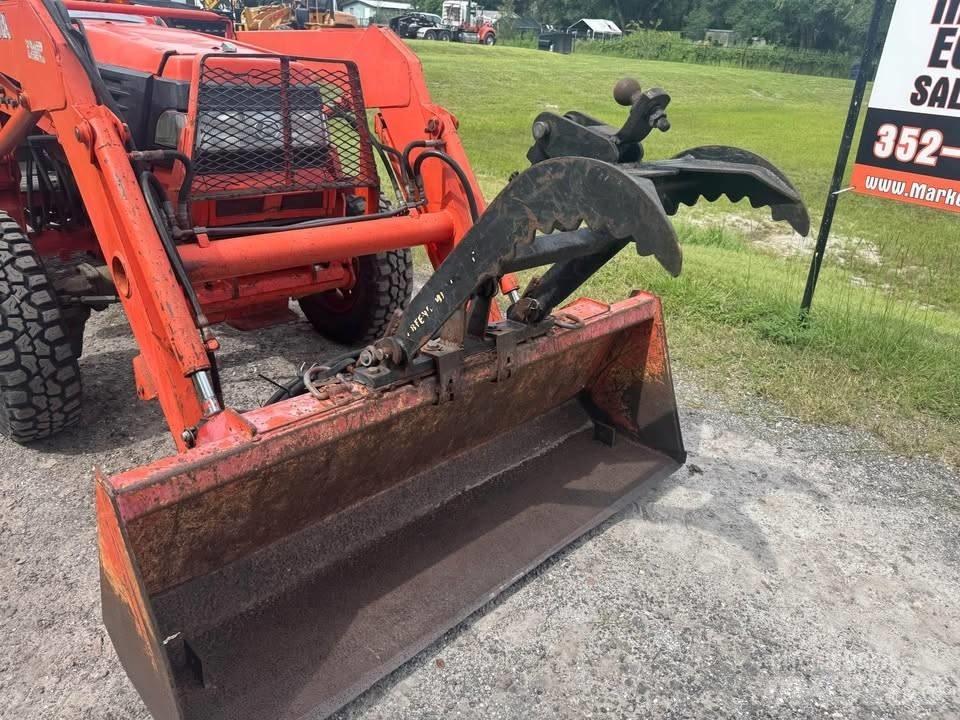 Kubota 3710 Traktori