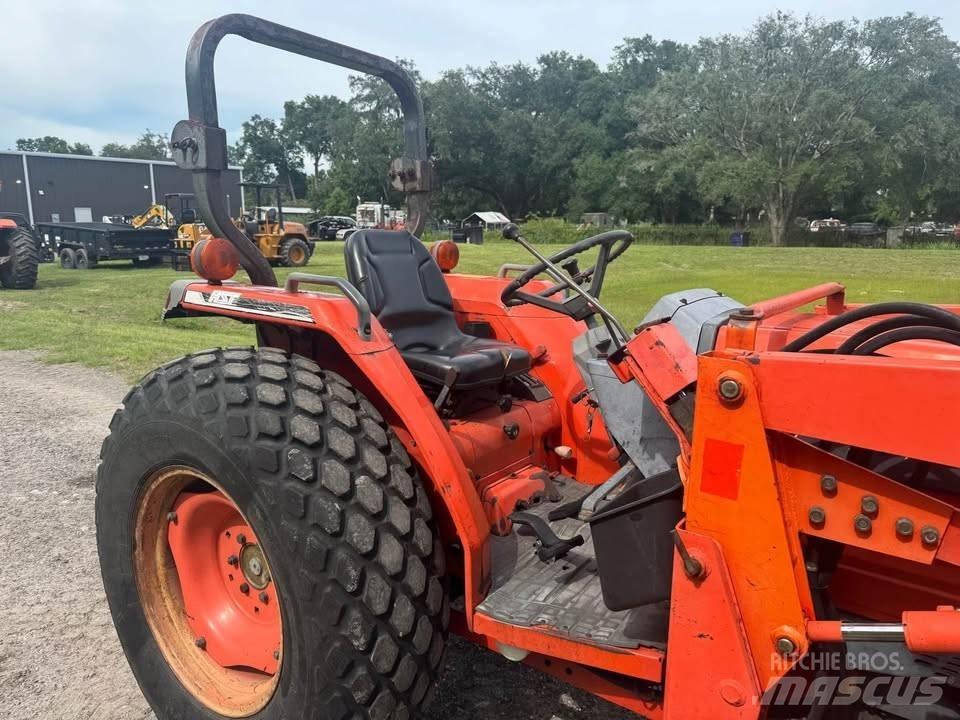 Kubota 3710 Traktori