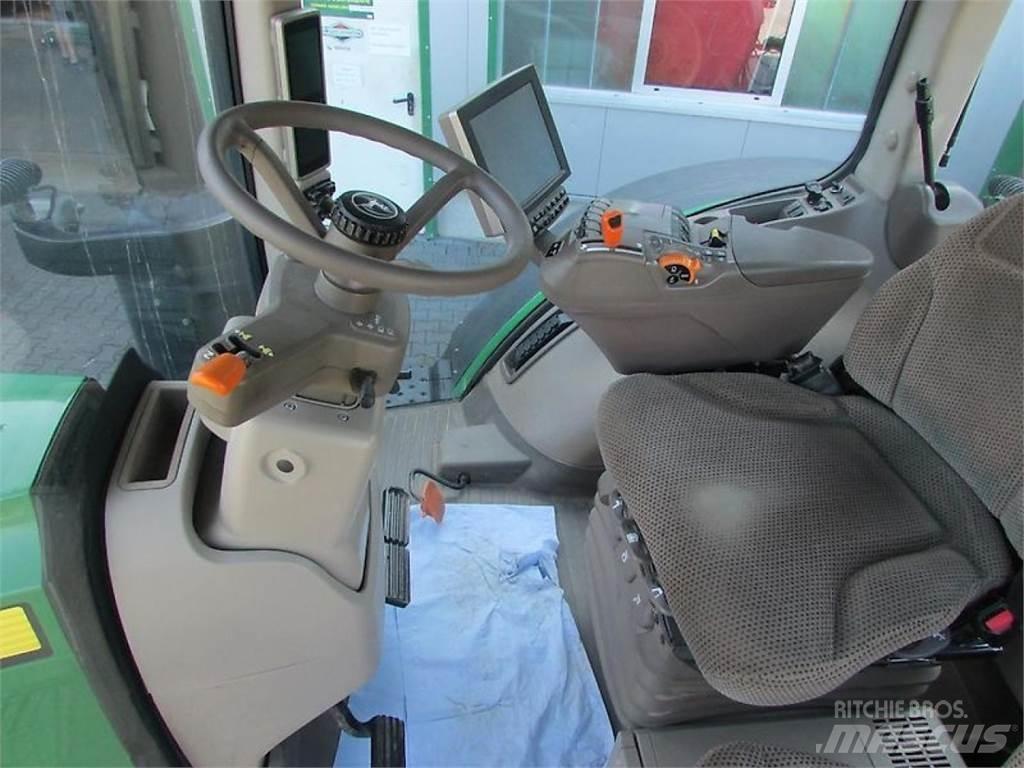 John Deere 8370R Traktori