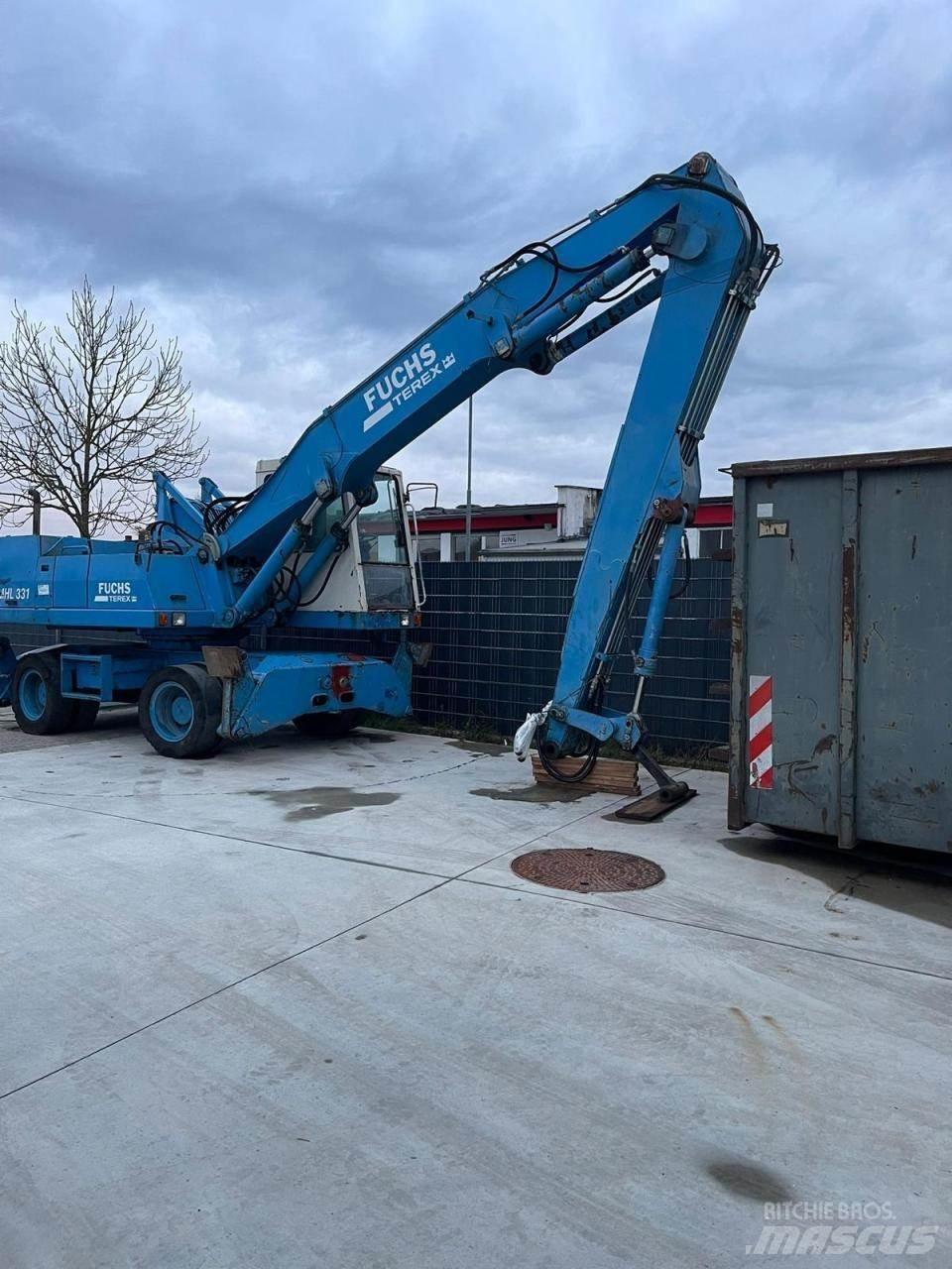 Fuchs MHL 331 Bageri na kotačima