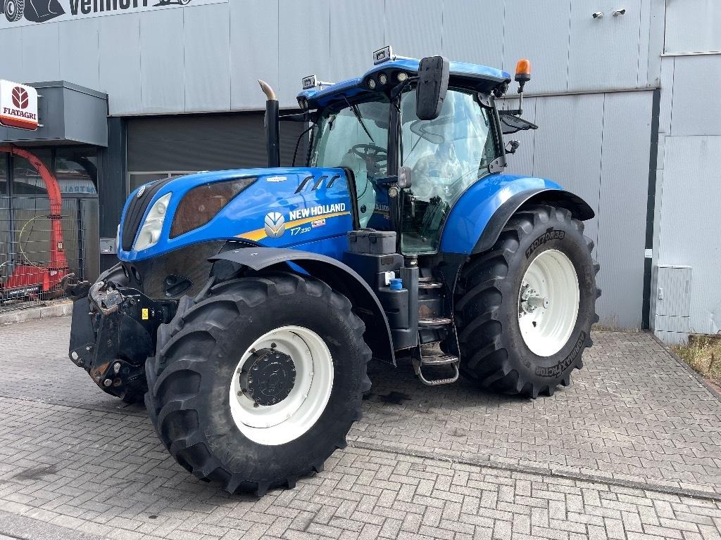 New Holland T 7.230 Traktori