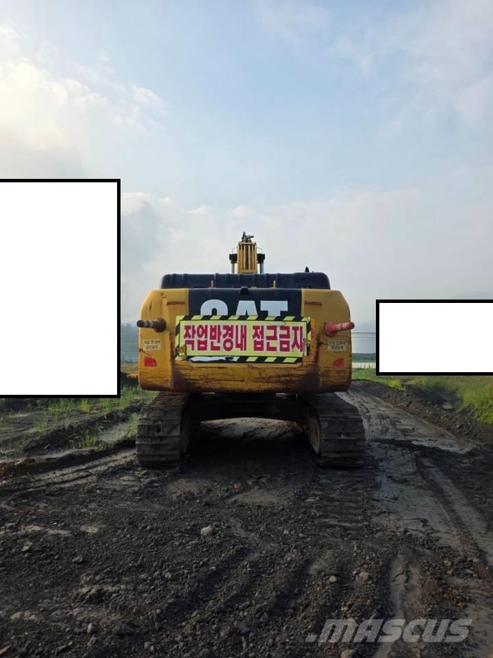 CAT 330FL Bageri gusjeničari