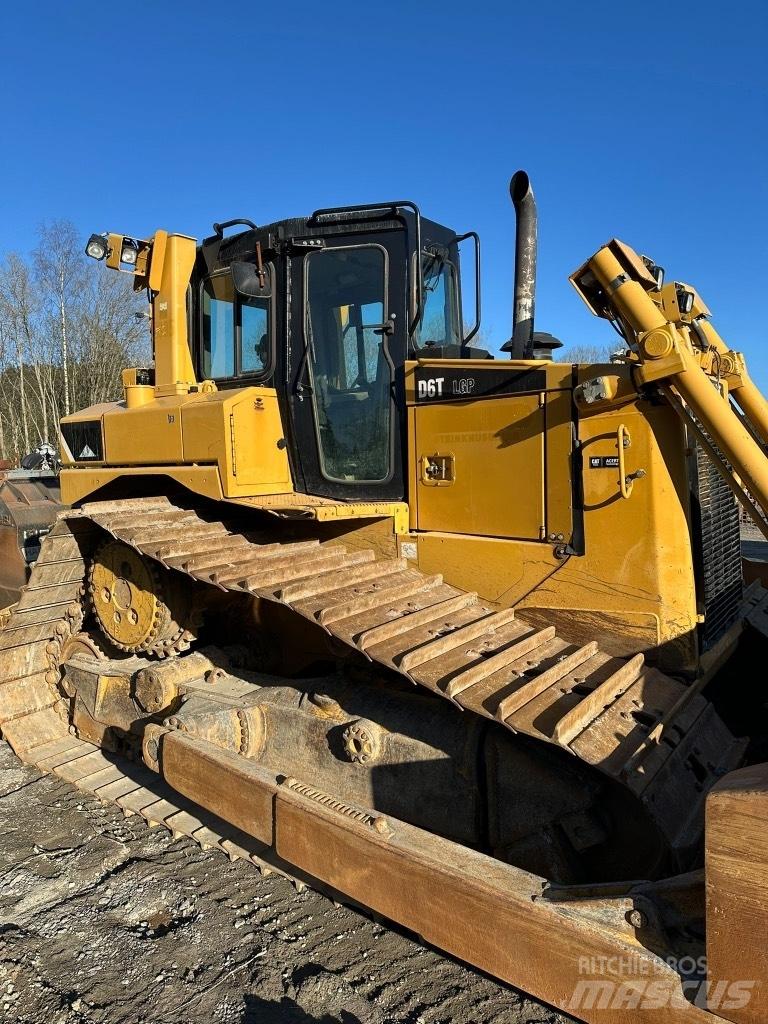 CAT D 6 T LGP Buldožeri gusjeničari