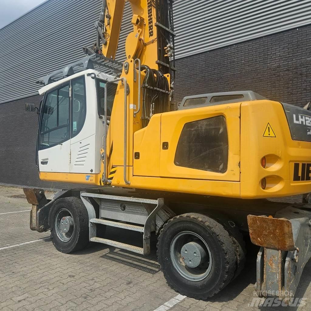 Liebherr LH22 Bageri za manipuliranje materijalom / otpadom