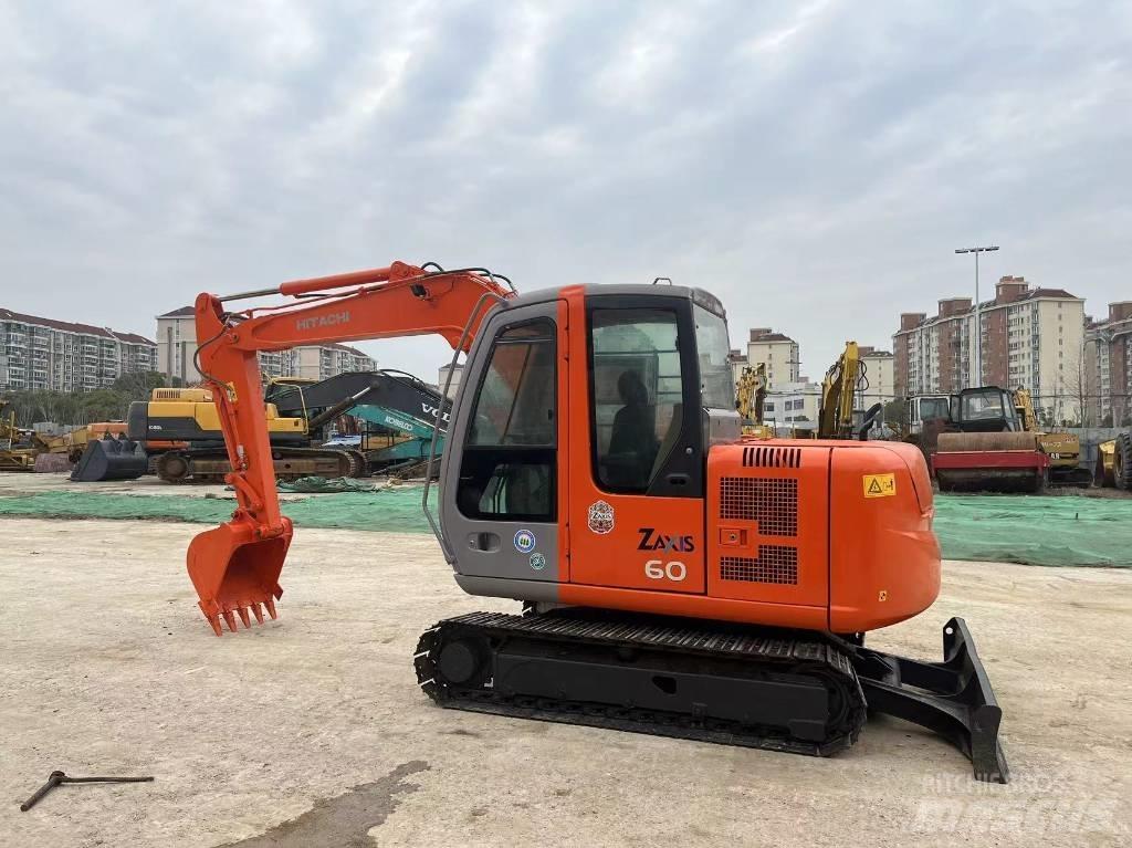 Hitachi ZX 60 Mini bageri <7t