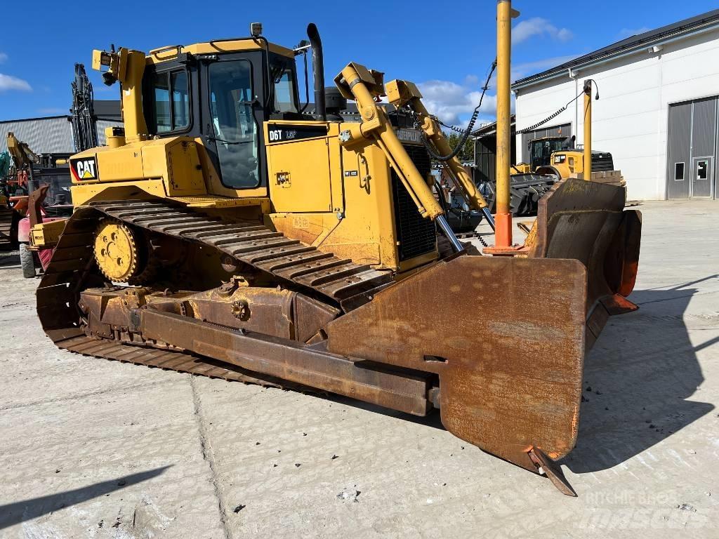 CAT D 6 T LGP Buldožeri gusjeničari