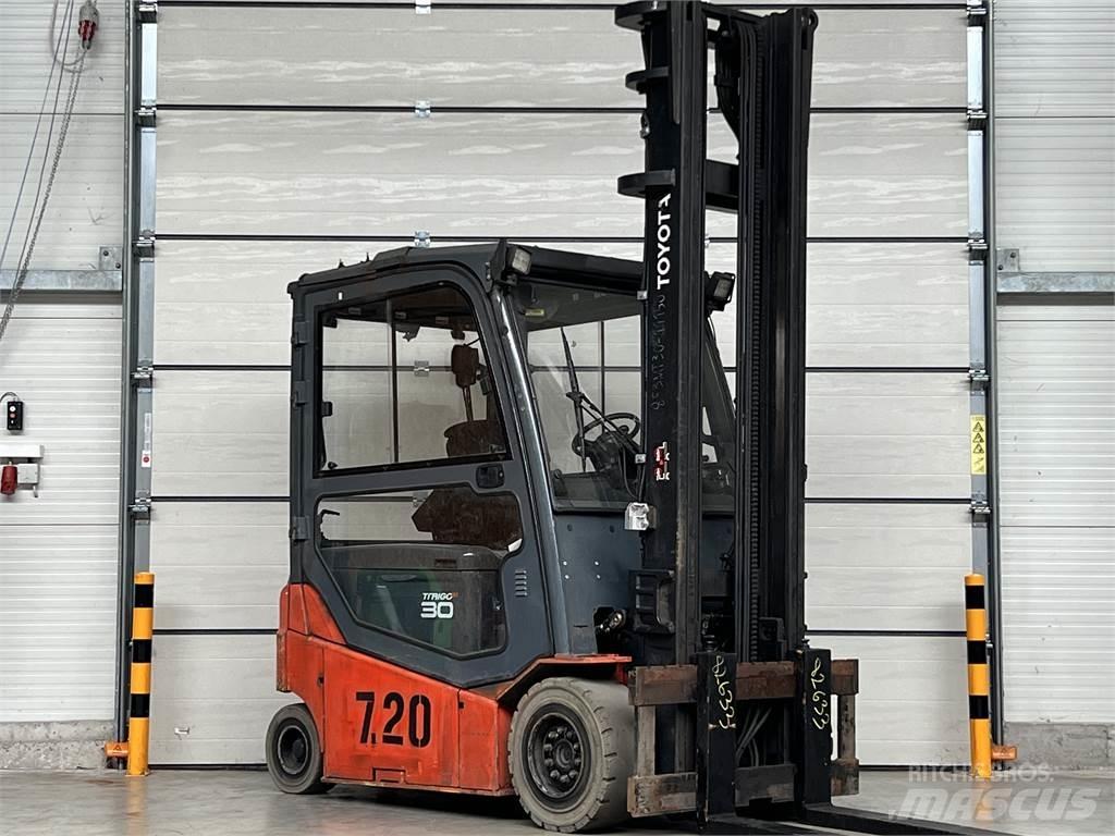 Toyota 8FBMT30 Električni viličari