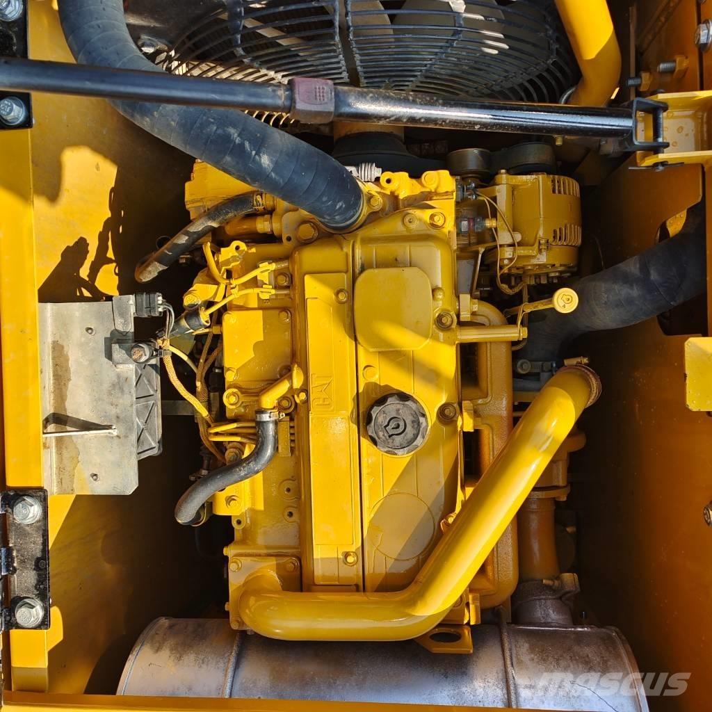 CAT 313 D Bageri gusjeničari