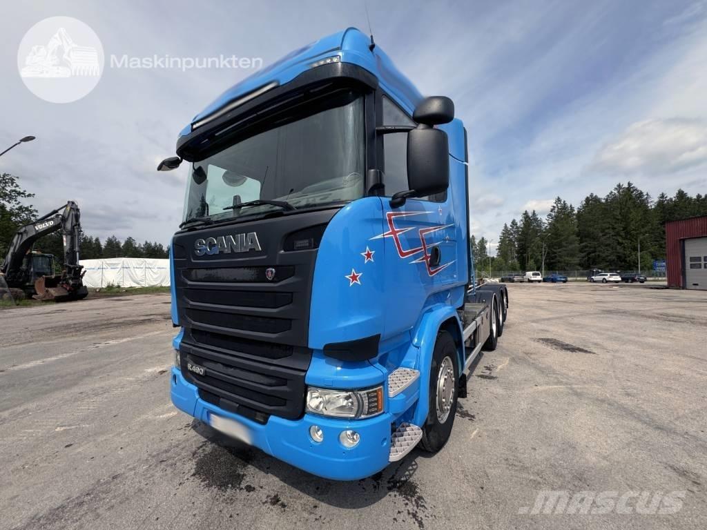 Scania R 490 LB Rol kiper kamioni s kukama za dizanje