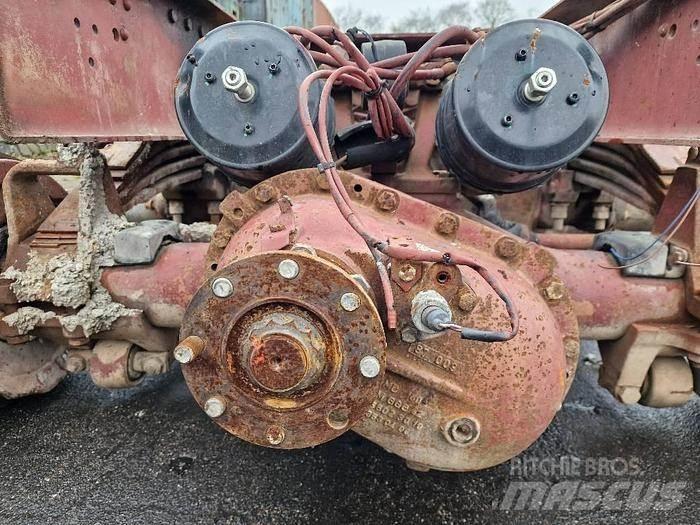  Axles Tandem axle Druge komponente