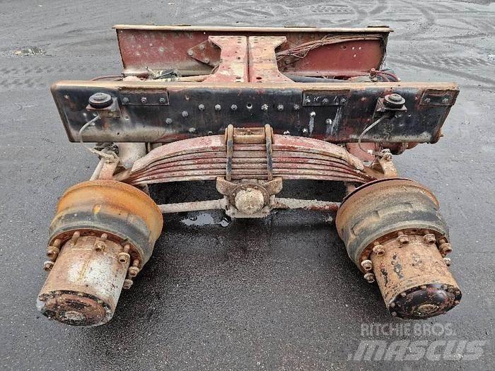  Axles Tandem axle Druge komponente