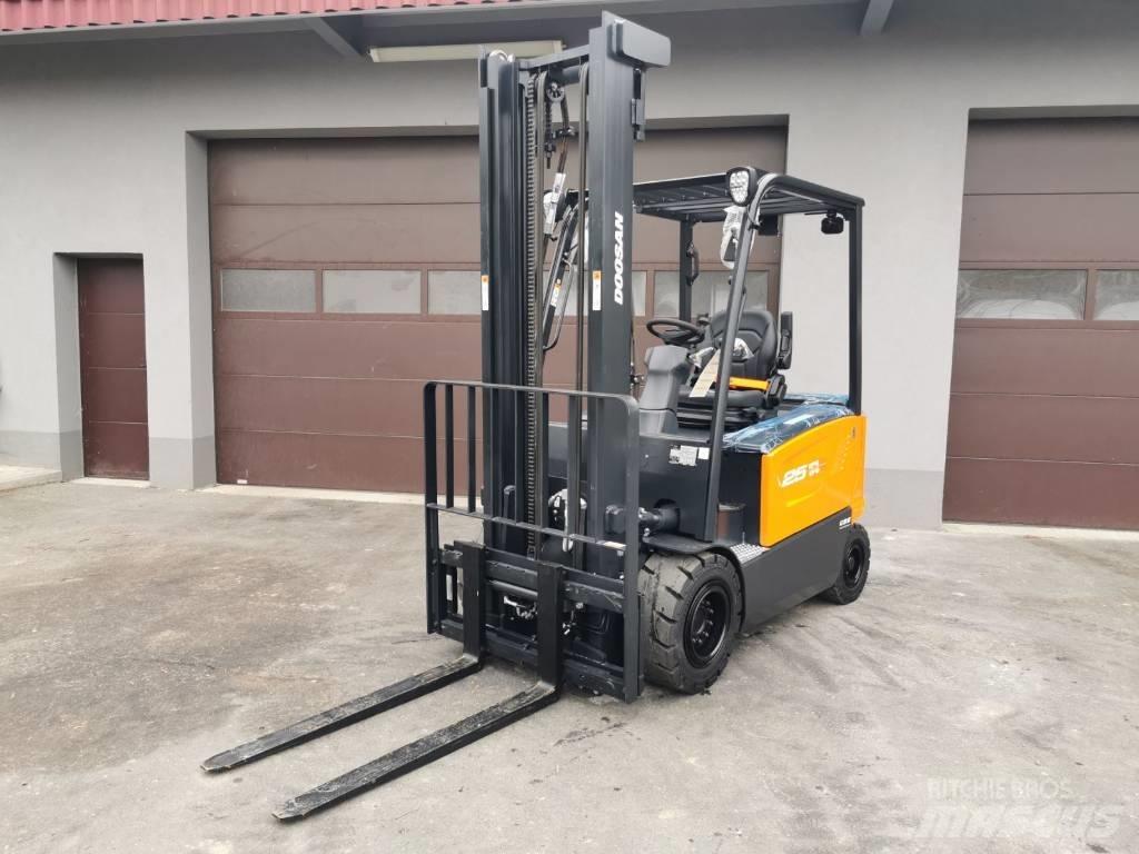 Doosan B25S-7 Električni viličari