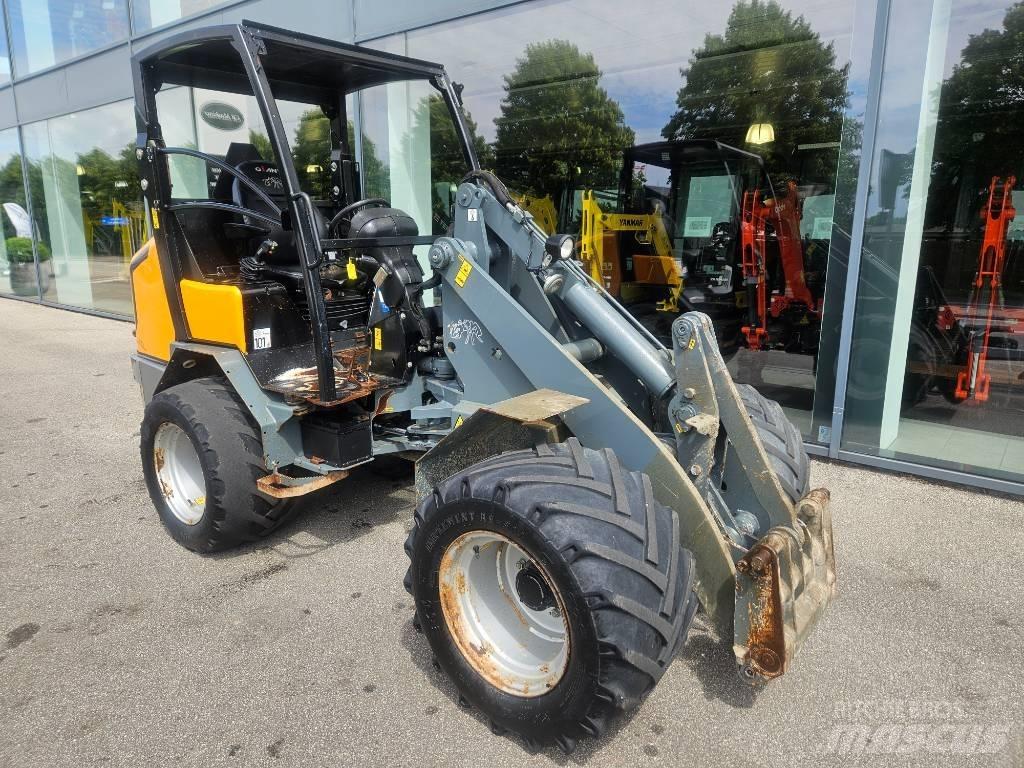 GiANT v5003 x-tra Mini utovarivači