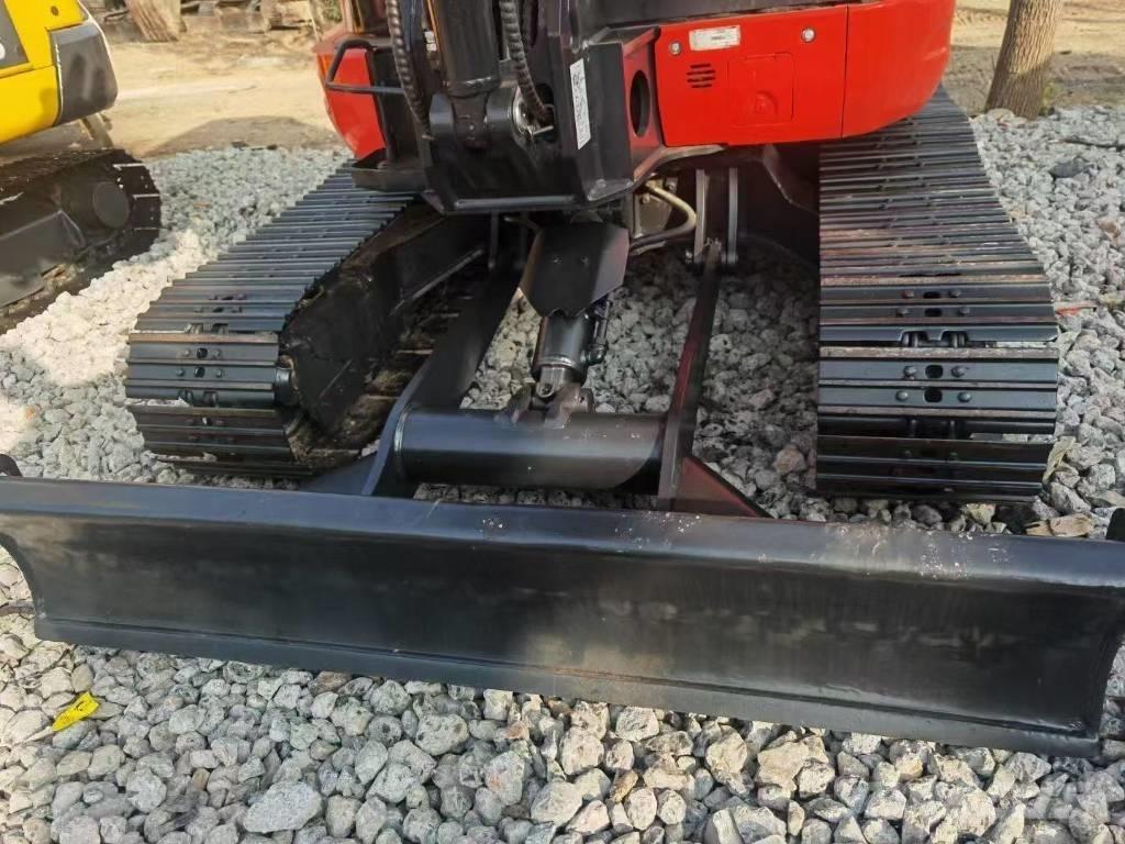 Kubota 165 Bageri gusjeničari