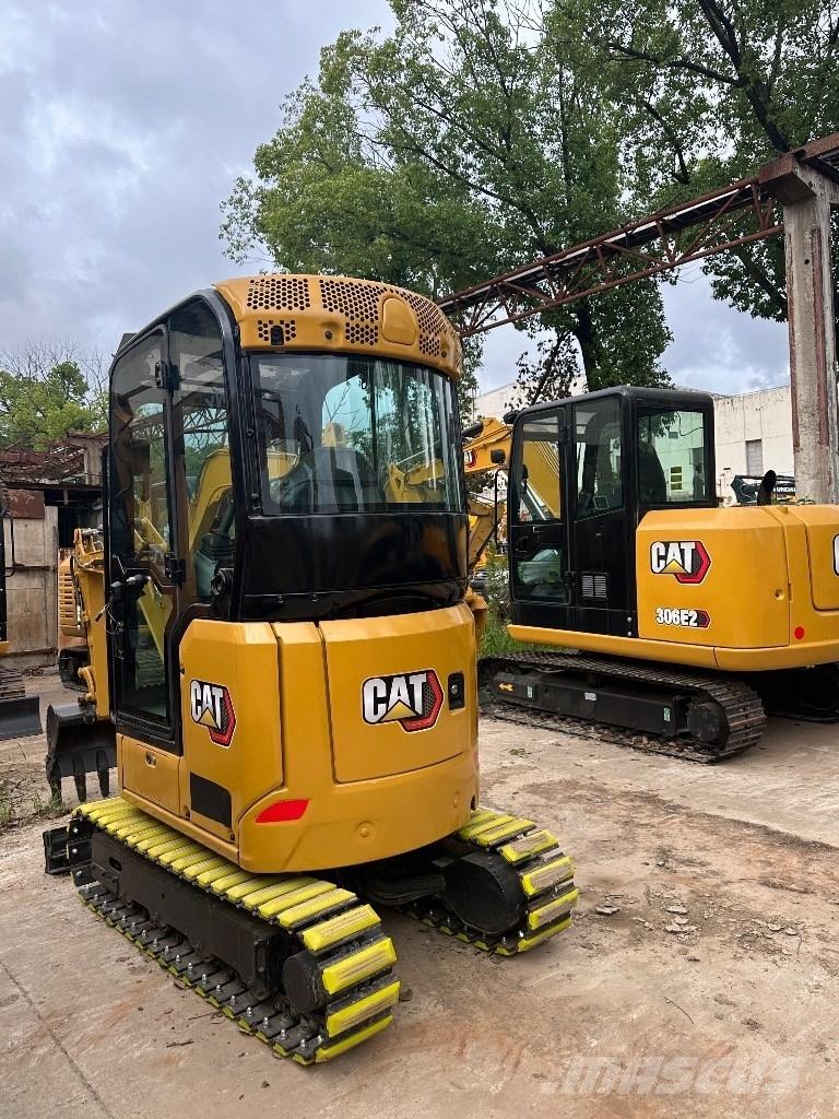 CAT 302 Mini bageri <7t