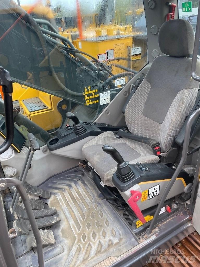 Volvo EC250EL Bageri gusjeničari