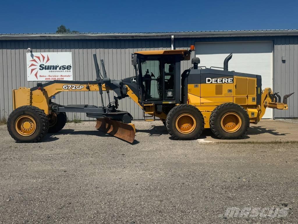 John Deere 672 GP Grejderi