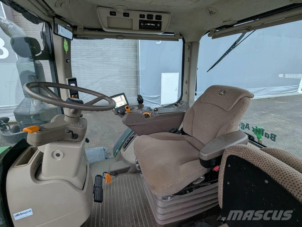 John Deere 8370 R Traktori