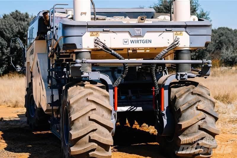 Wirtgen WR240 Ostali kamioni