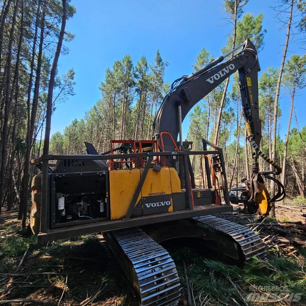 Volvo EC 200 E Bageri