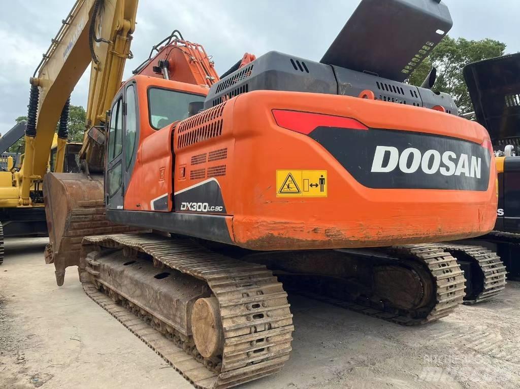 Doosan DX300LC-9C Bageri gusjeničari