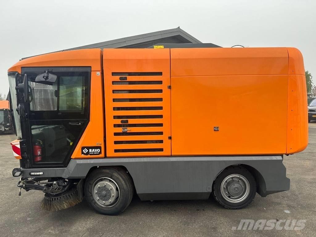 Ravo 540STH Strojevi za metenje