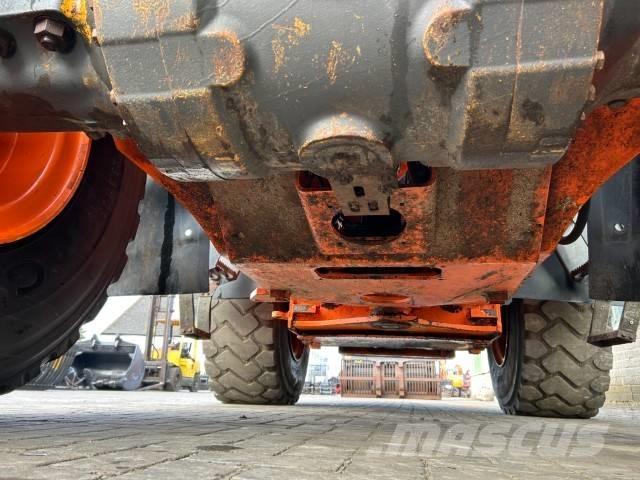 Hitachi ZW 250-6 Utovarivači na kotačima