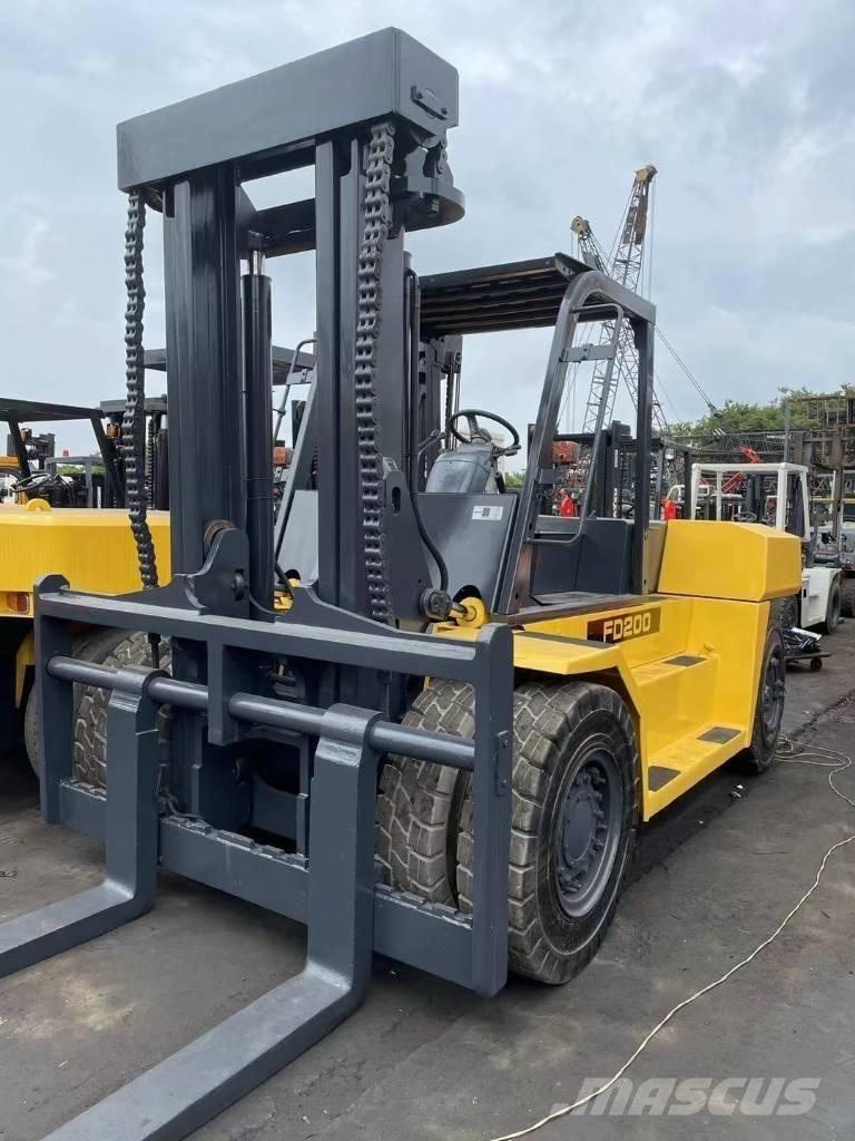 Komatsu 20 Ton Dizelski viličari