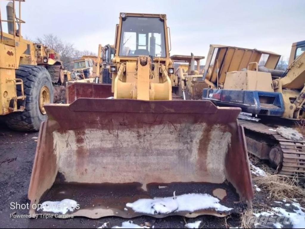 CAT 963 Utovarivači gusjeničari