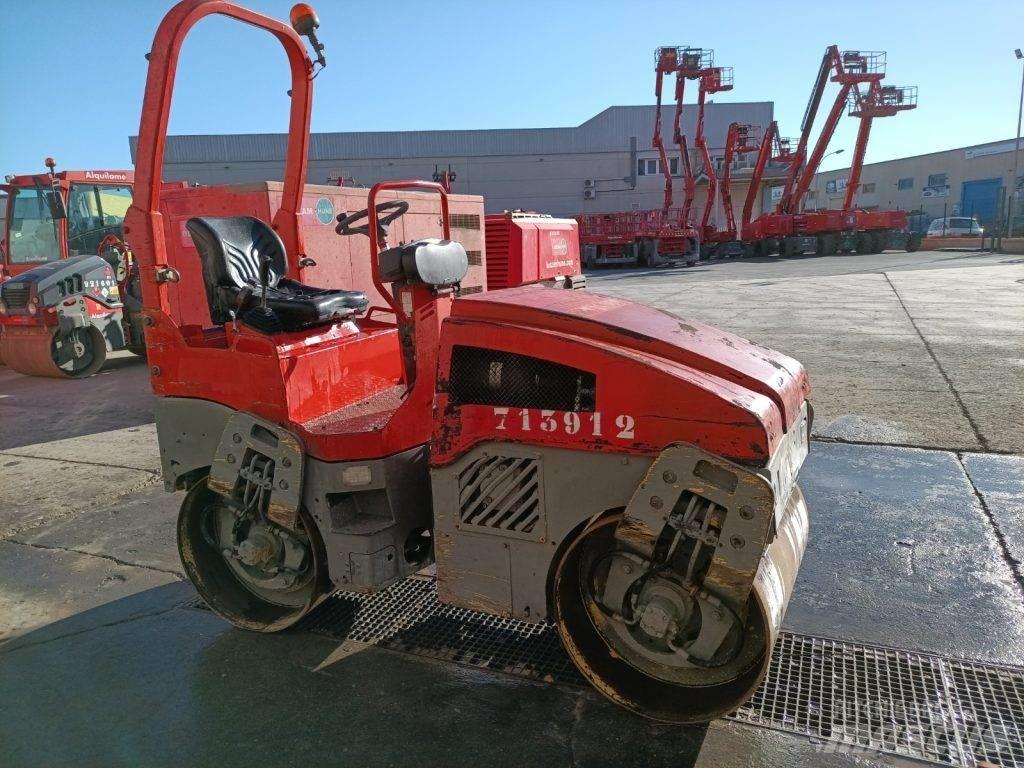 Bomag BW 100 AD-4 Valjci sa dvojnim bubnjem