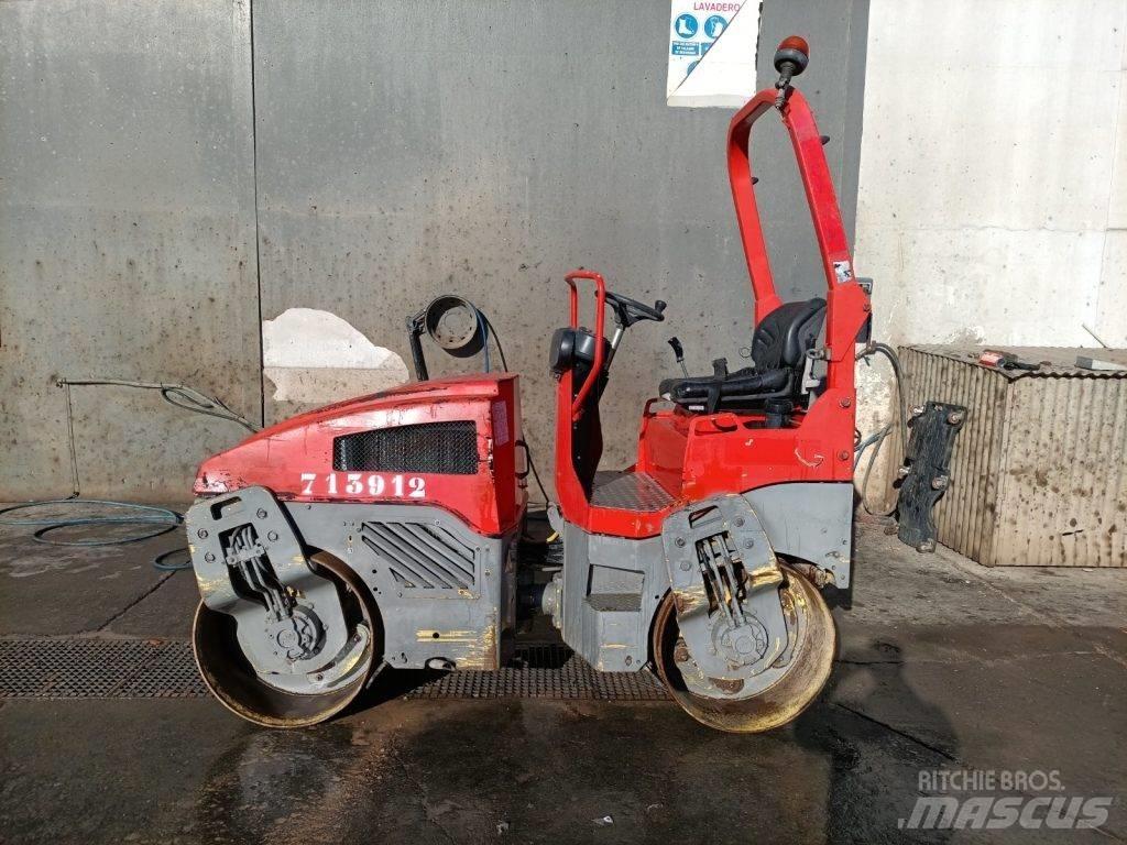 Bomag BW 100 AD-4 Valjci sa dvojnim bubnjem