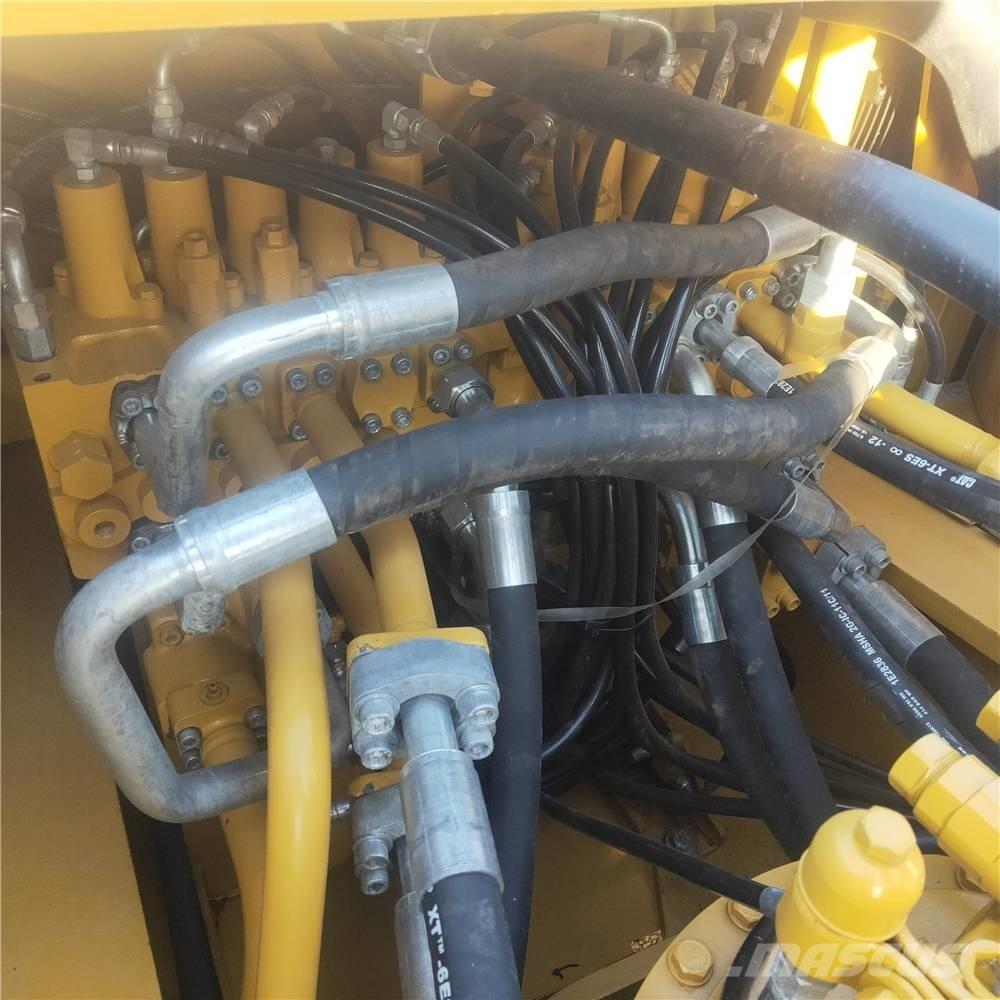CAT 340D2 Bageri gusjeničari