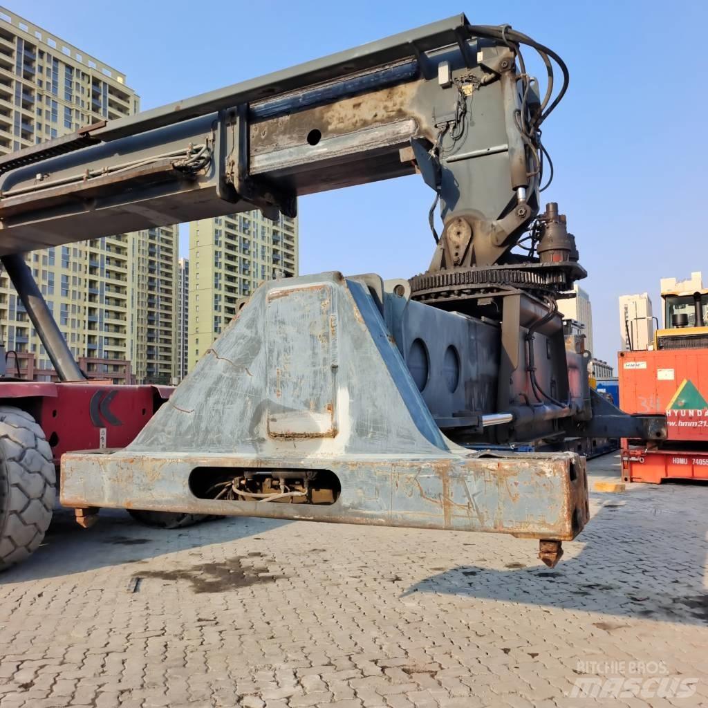 Kalmar DRD450 Dohvatni viličari