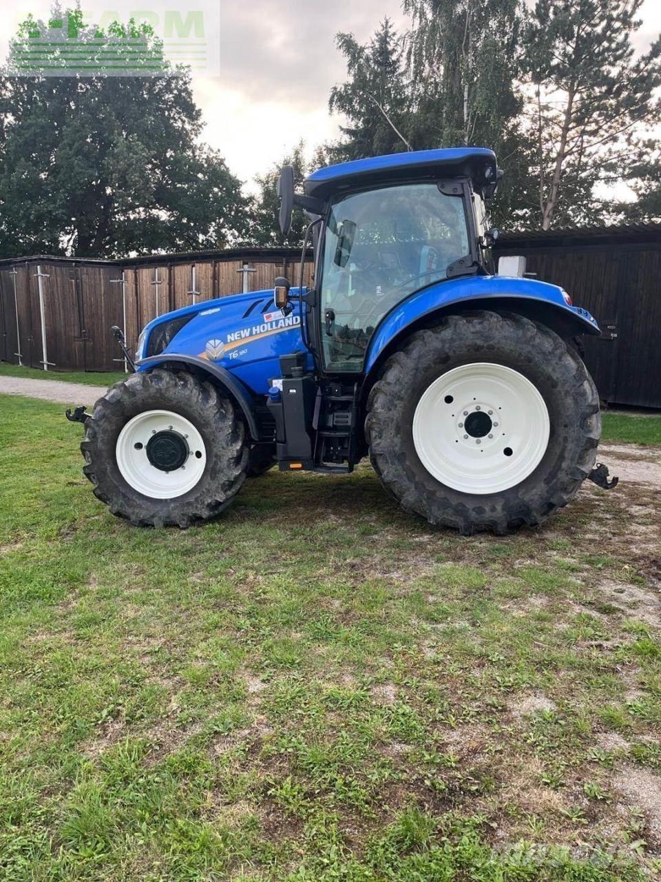 New Holland T6 180 Traktori