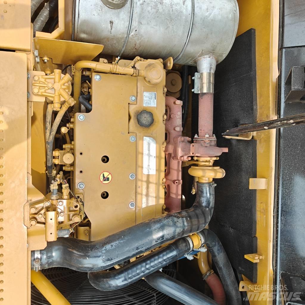 CAT 323 D L Bageri gusjeničari