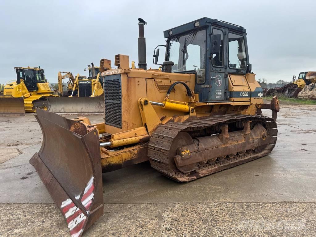 Komatsu D 58 E-1 Buldožeri gusjeničari
