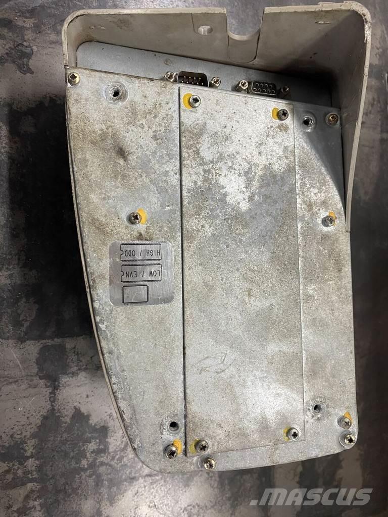 Liebherr A934C Transport – ostalo