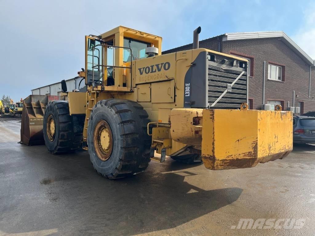 Volvo L 330 E Utovarivači na kotačima