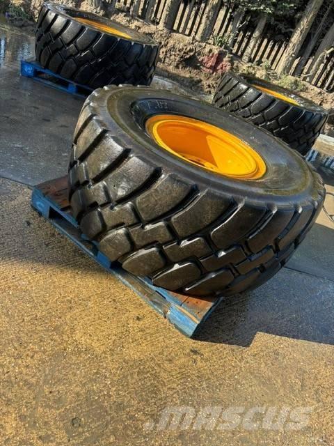 Goodyear Industrial Gume, kotači i naplatci