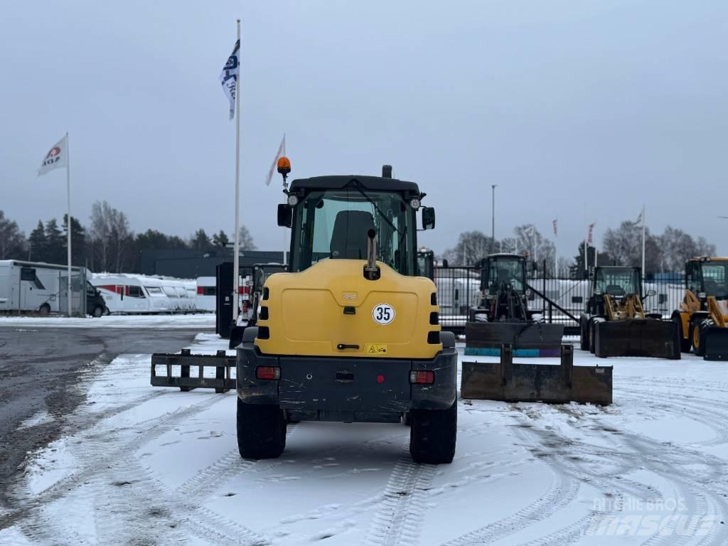 Yanmar V 120 Utovarivači na kotačima