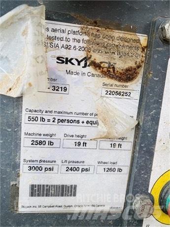SkyJack SJ 3219 Škaraste platforme
