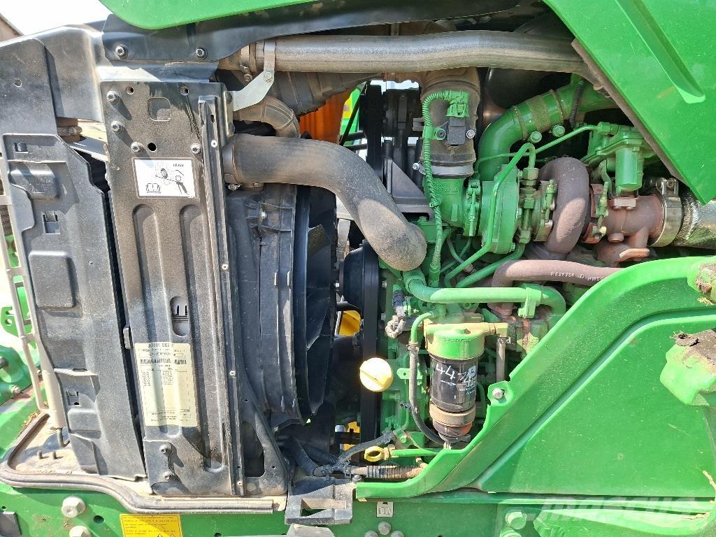 John Deere 6110M Traktori