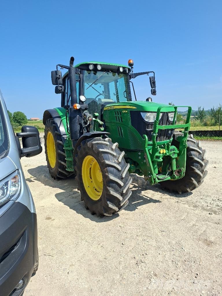 John Deere 6110M Traktori