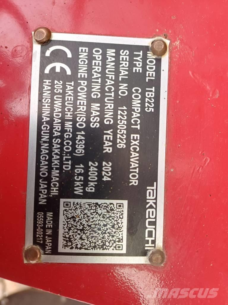 Takeuchi TB 225 Mini bageri <7t