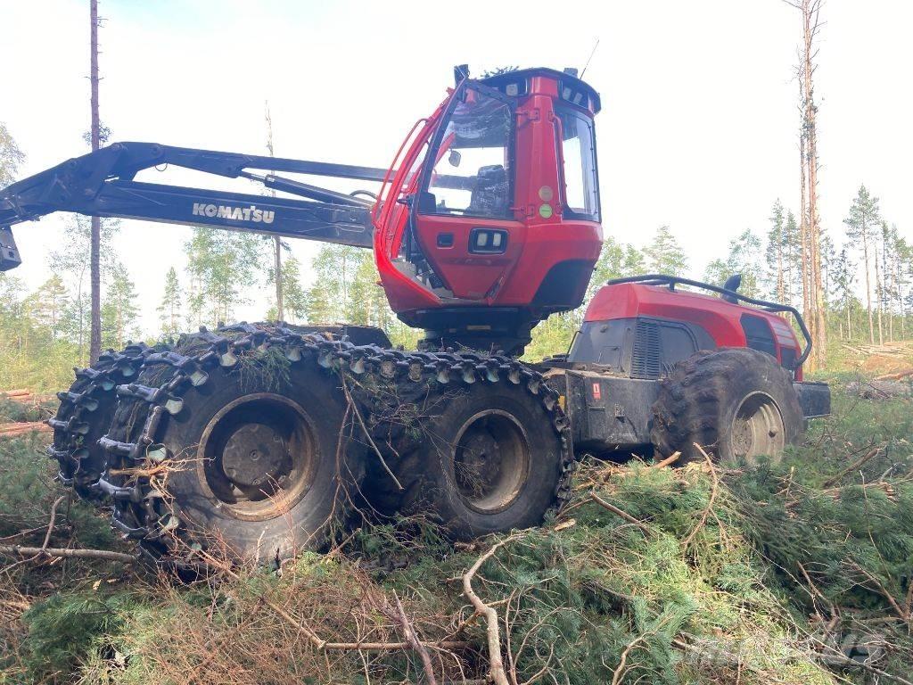 Komatsu 951 Harversteri