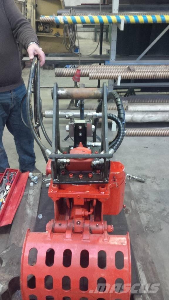 Husqvarna DXR 140 Bageri za rušenje