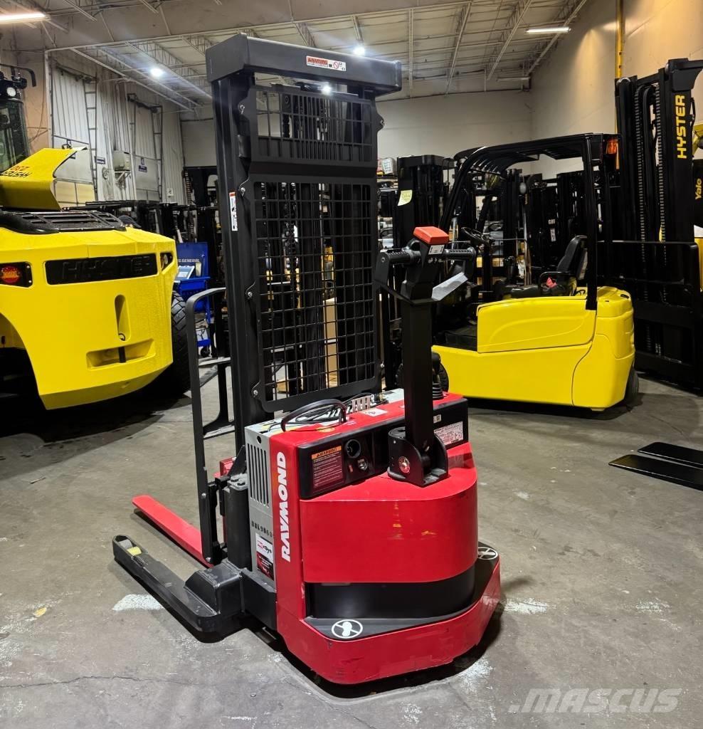 Raymond RSS40 Samopogonski ručni viličari