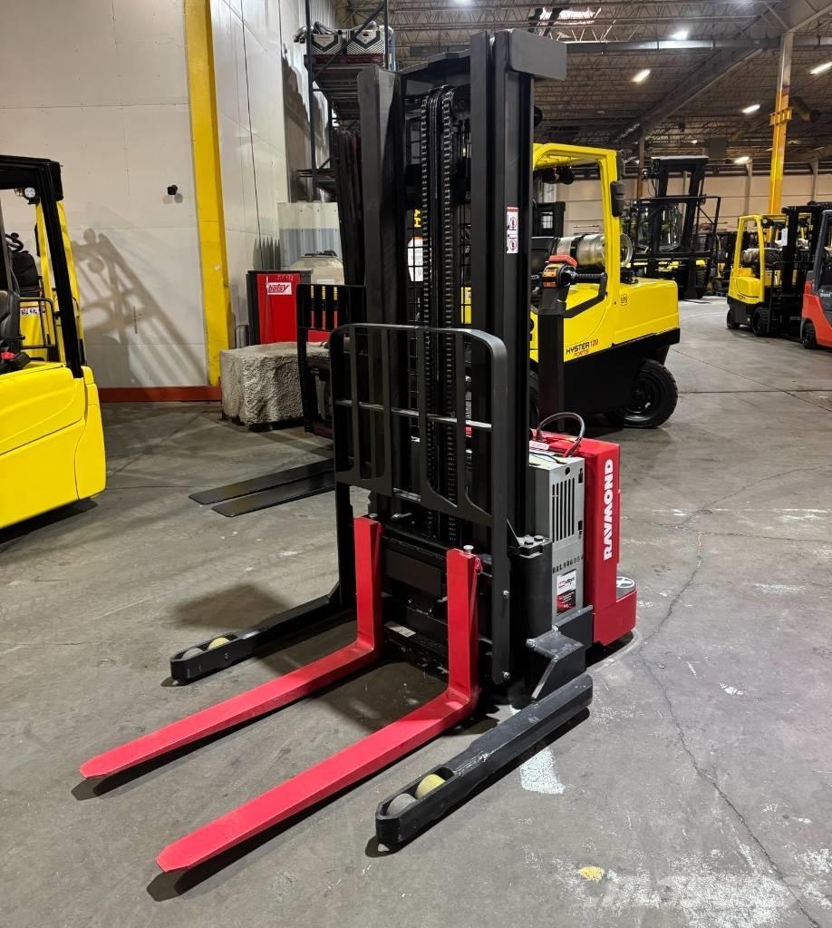 Raymond RSS40 Samopogonski ručni viličari